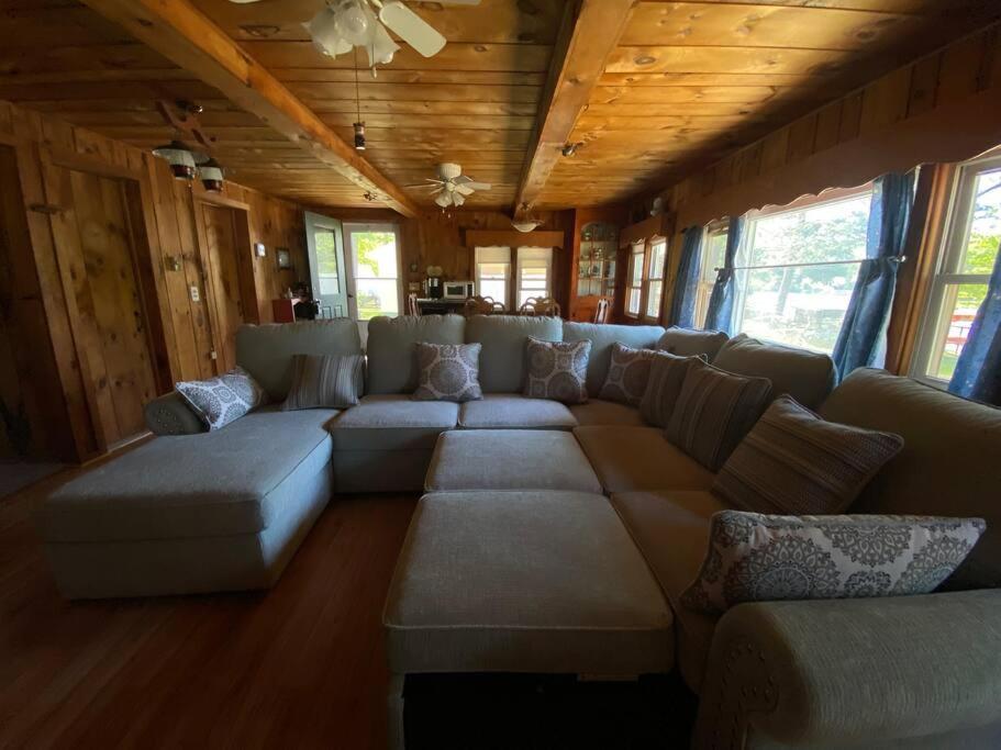 Adirondack Waterfront Upper Hudson Tributary Holiday home